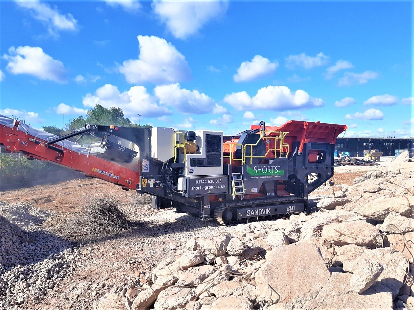 Sandvik QJ341 Mobile Jaw Crusher Shorts Group